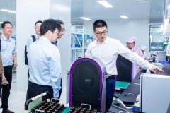 <b>自从研发的YOUMAGIC舒立缇高能单极射频皮肤医治仪</b>